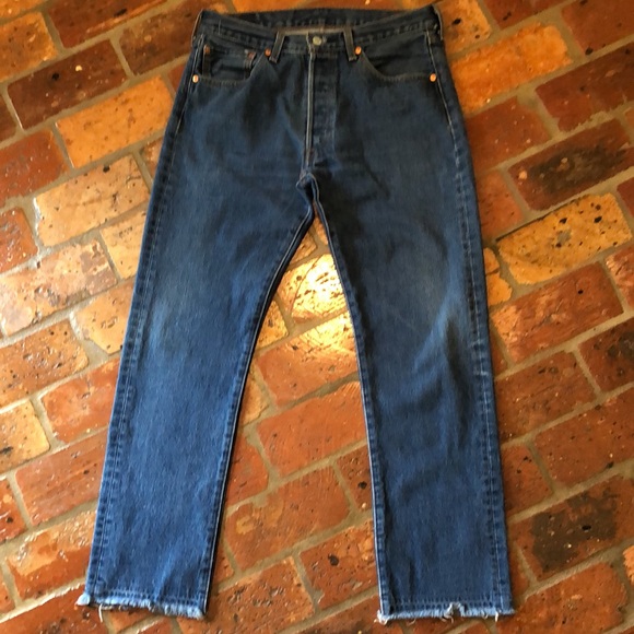 Levi’s 501 Button Fly Jeans (Unisex) sz34x32 - Picture 2 of 9